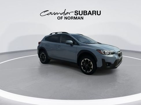 Used 2023 Subaru Crosstrek 2.0i Premium AWD/4WD image 2