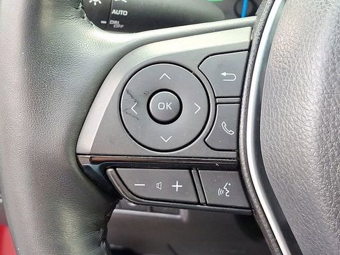 Used 2021 Toyota Venza XLE image 23