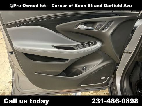 Used 2019 Buick Envision Premium w/ Driver Confidence Package AWD/4WD image 16