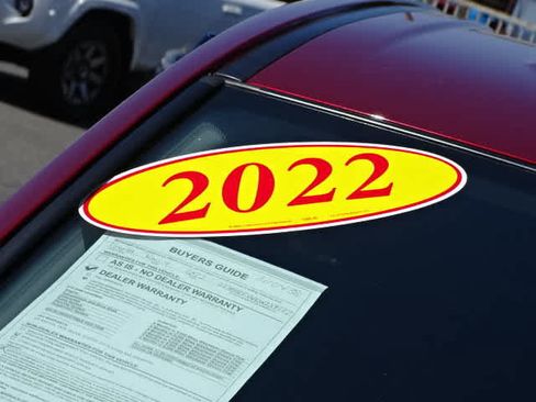 Used 2022 Toyota RAV4 LE FWD image 6