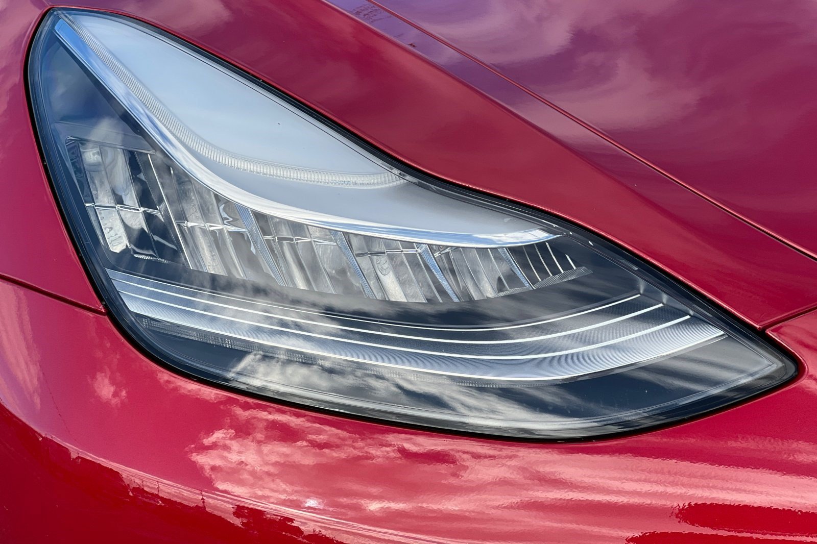 Used 2018 Tesla Model 3 Long Range RWD image 11