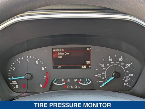 Used 2022 Ford Escape SE FWD image 16
