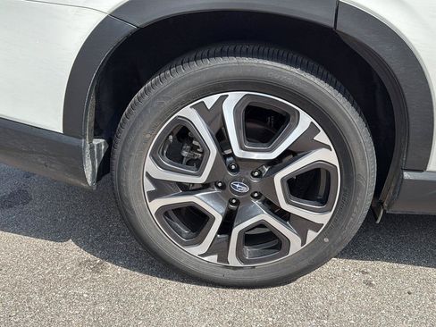 Used 2024 Subaru Ascent Touring AWD/4WD image 14
