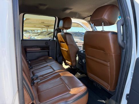 Used 2014 Ford F250 Platinum w/ FX4 Off-Road Package AWD/4WD image 18