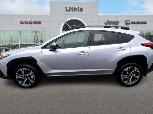 Used 2024 Subaru Crosstrek 2.0i Premium w/ Crosstrek Mirror Package image 3