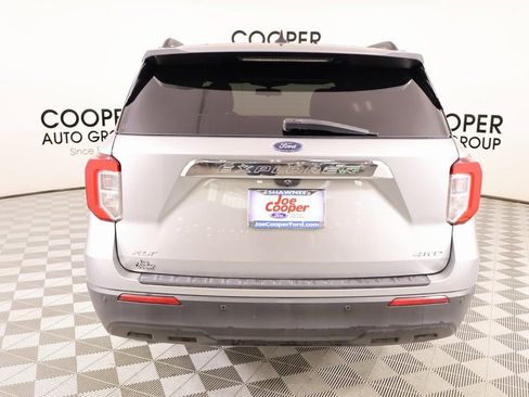 Used 2022 Ford Explorer XLT image 22