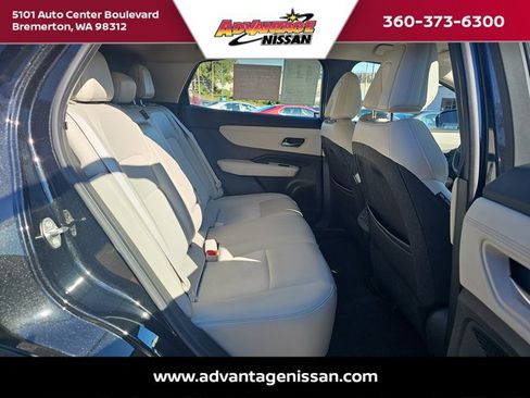 Used 2024 Nissan Ariya AWD image 27