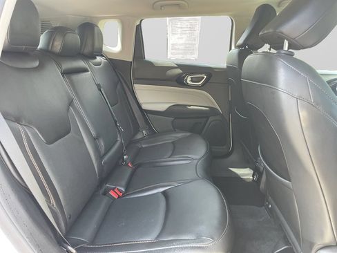 Used 2022 Jeep Compass Limited AWD/4WD image 14