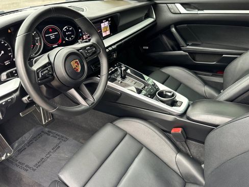 Certified 2022 Porsche 911 Carrera image 4