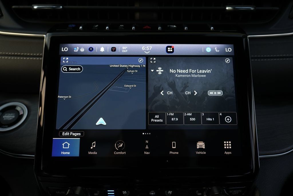 Used 2023 Jeep Grand Cherokee Overland w/ Advanced Protech Group III AWD/4WD image 59