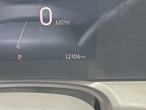Certified 2024 Buick Encore GX Sport Touring FWD image 12