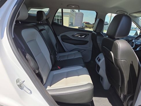 Used 2023 GMC Terrain SLT FWD image 14