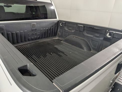 Used 2016 GMC Sierra 1500 SLT w/ SLT Premium Package image 9