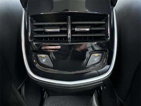 Used 2013 Cadillac XTS Luxury w/ Driver Awareness Package image 31