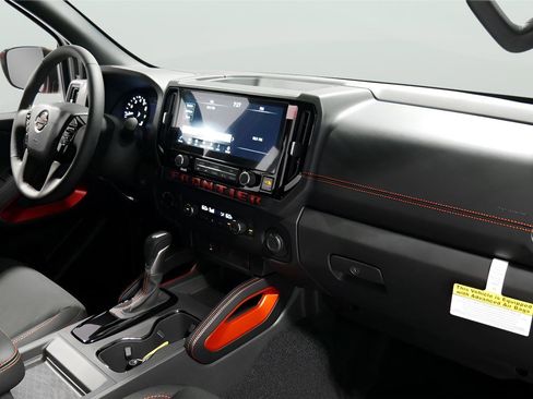New 2025 Nissan Frontier PRO-4X image 14
