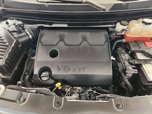 Certified 2023 Chevrolet Traverse LT image 32