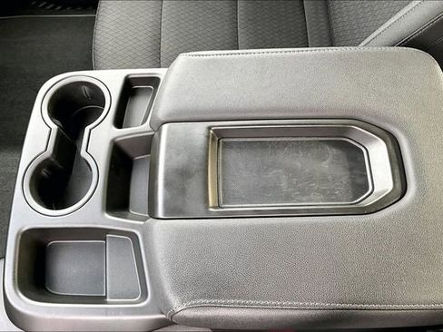 Used 2025 Chevrolet Silverado 1500 Custom image 18