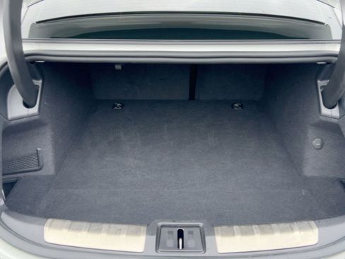 Used 2021 Porsche Taycan 4S w/ Premium Package image 29