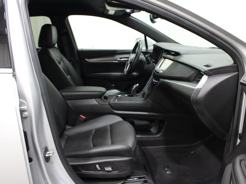 Used 2020 Cadillac XT5 Luxury FWD image 24