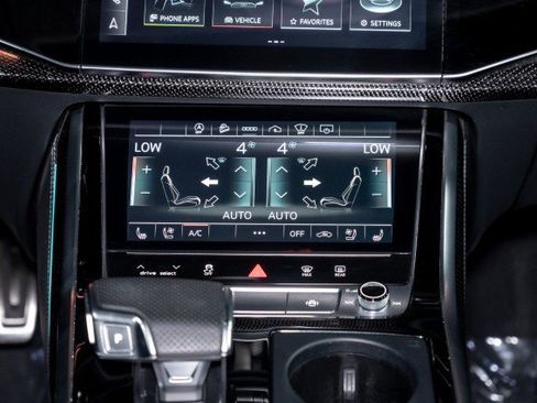 Used 2022 Audi SQ8 Prestige w/ Prestige Package AWD/4WD image 17