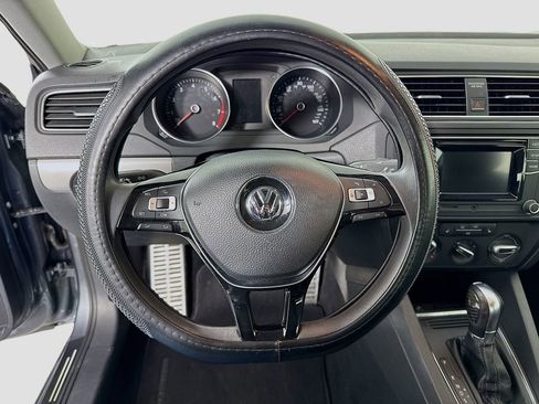 Used 2018 Volkswagen Jetta Wolfsburg Edition image 11