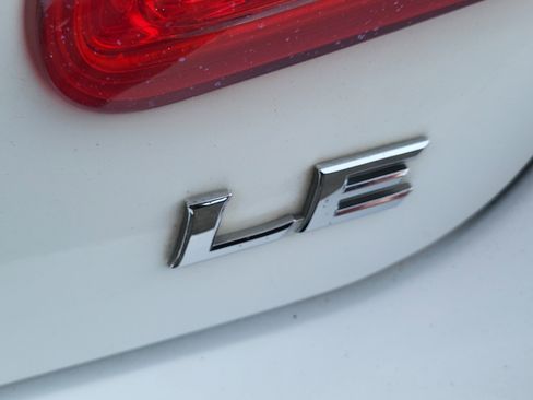 Used 2007 Toyota Camry LE image 9