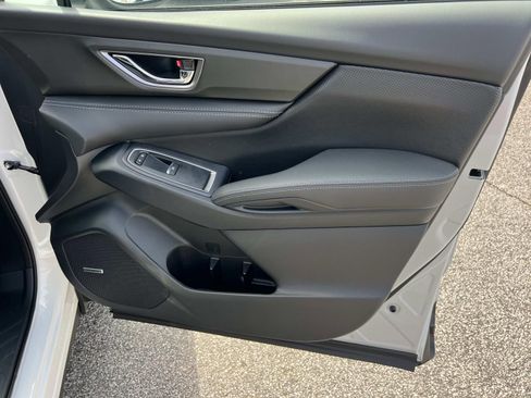 Certified 2025 Subaru Ascent Limited w/ Popular Package #2 image 14