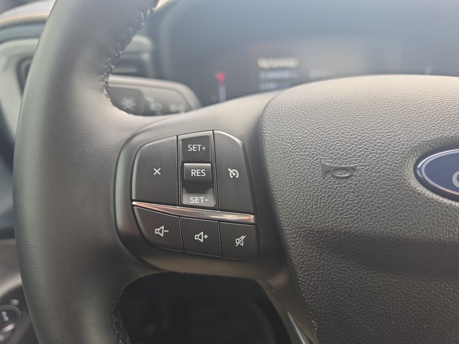Used 2025 Ford Maverick XLT w/ XLT Luxury Package FWD image 14
