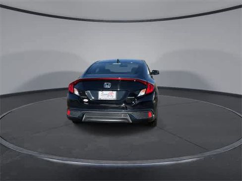 Used 2017 Honda Civic Touring image 6