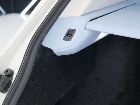 Used 2026 Rolls-Royce Cullinan image 80