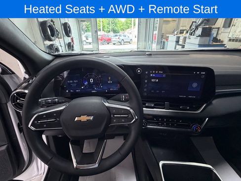 Used 2026 Chevrolet Equinox LT AWD/4WD image 14