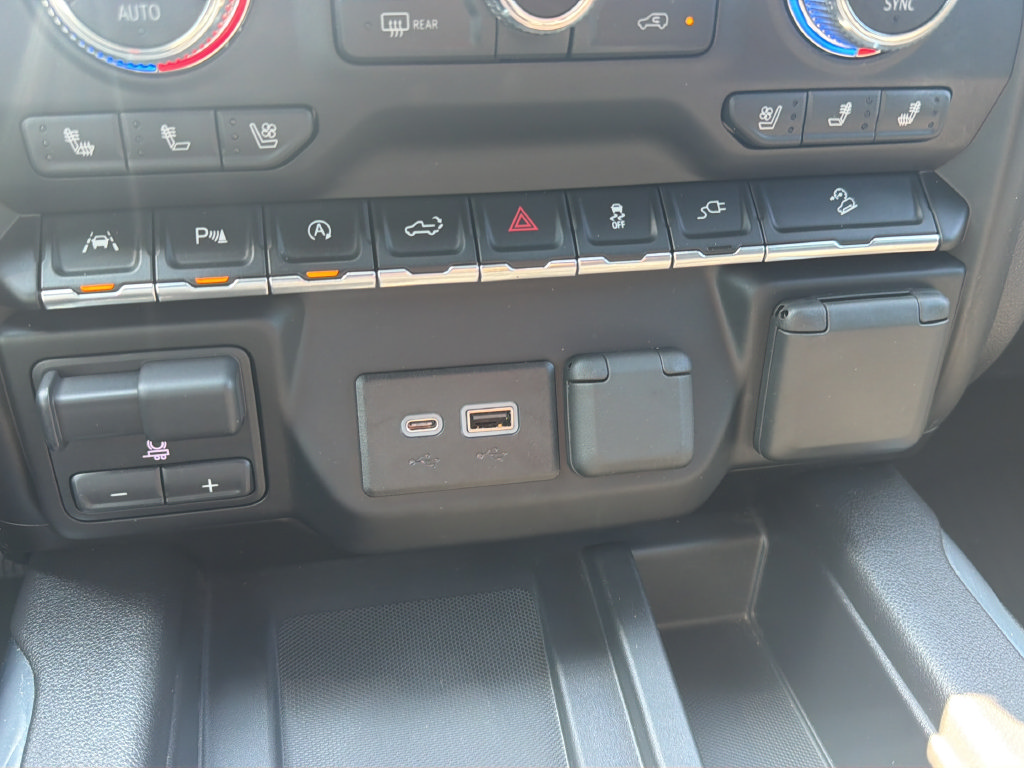 Used 2020 GMC Sierra 1500 AT4 w/ AT4 Premium Package AWD/4WD image 31