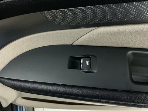 Used 2019 Ford Explorer XLT w/ Equipment Group 201A FWD image 40