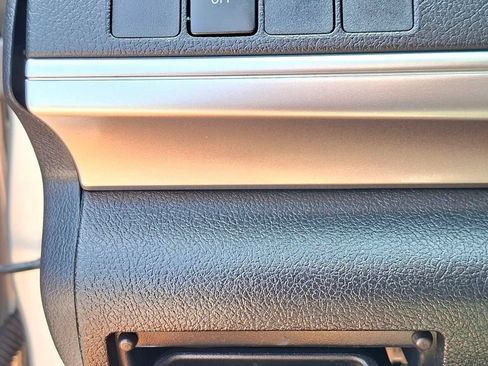 Used 2014 Toyota Camry SE FWD image 25