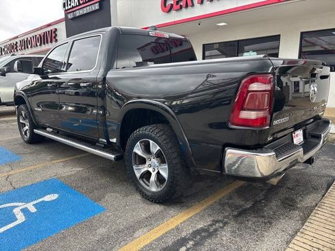 Used 2019 RAM 1500 Laramie AWD/4WD image 4