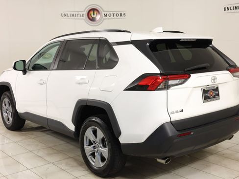 Used 2022 Toyota RAV4 XLE AWD/4WD image 4