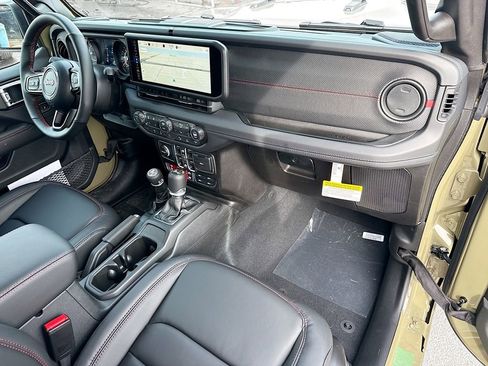 New 2026 Jeep Wrangler Unlimited Rubicon 392 w/ Quick Order Package 27X Moab AWD/4WD image 33