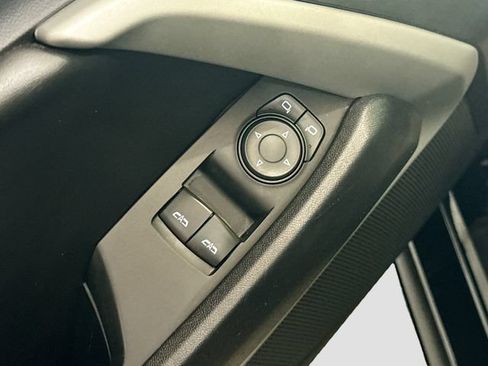 Used 2017 Chevrolet Camaro LT RWD image 17