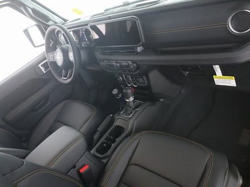 New 2026 Jeep Gladiator Sport image 28