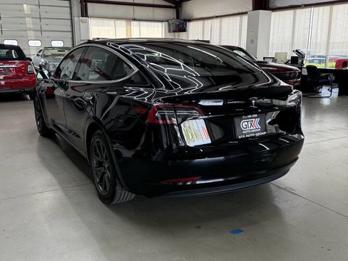 Used 2018 Tesla Model 3 Long Range image 2