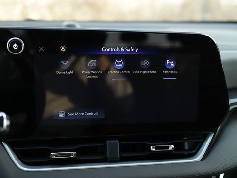 Used 2025 Chevrolet Equinox LT w/ Convenience Package II image 15