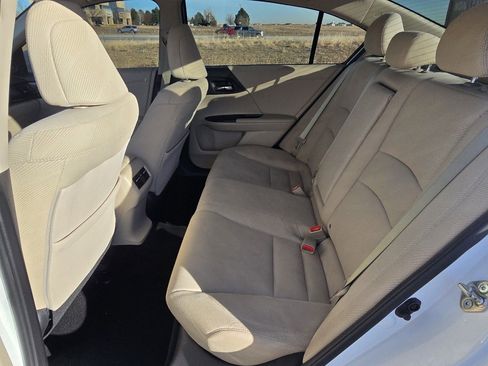 Used 2016 Honda Accord EX image 13