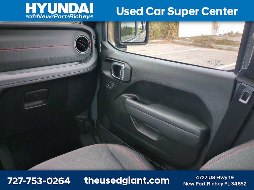 Used 2026 Jeep Wrangler Unlimited Rubicon AWD/4WD image 18