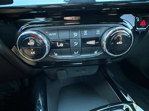 Used 2026 Chevrolet Trax RS w/ Driver Confidence Package FWD image 28