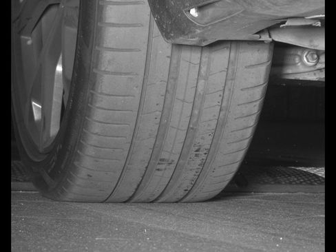 Used 2021 BMW X5 xDrive40i w/ M Sport Package AWD/4WD image 13