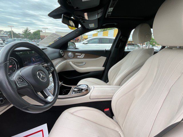 Used 2018 Mercedes-Benz E 300 4MATIC image 28