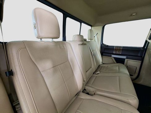 Used 2018 Ford F150 Lariat image 27