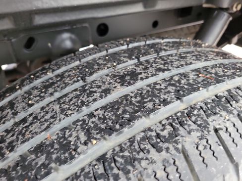 Used 2019 Ford F150 Lariat w/ Trailer Tow Package image 9