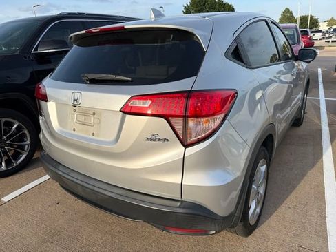Used 2016 Honda HR-V EX image 5