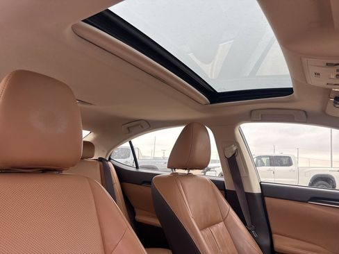Used 2016 Lexus ES 350 image 23